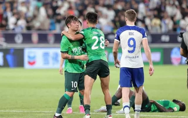 路演现场川渝观众热情高涨，好评如潮。